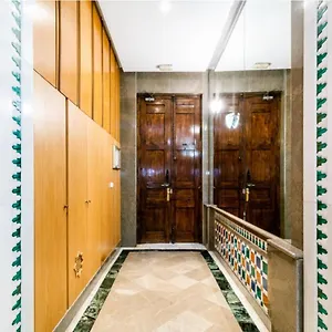 Qh Reyes Catolicos Apartment Granada